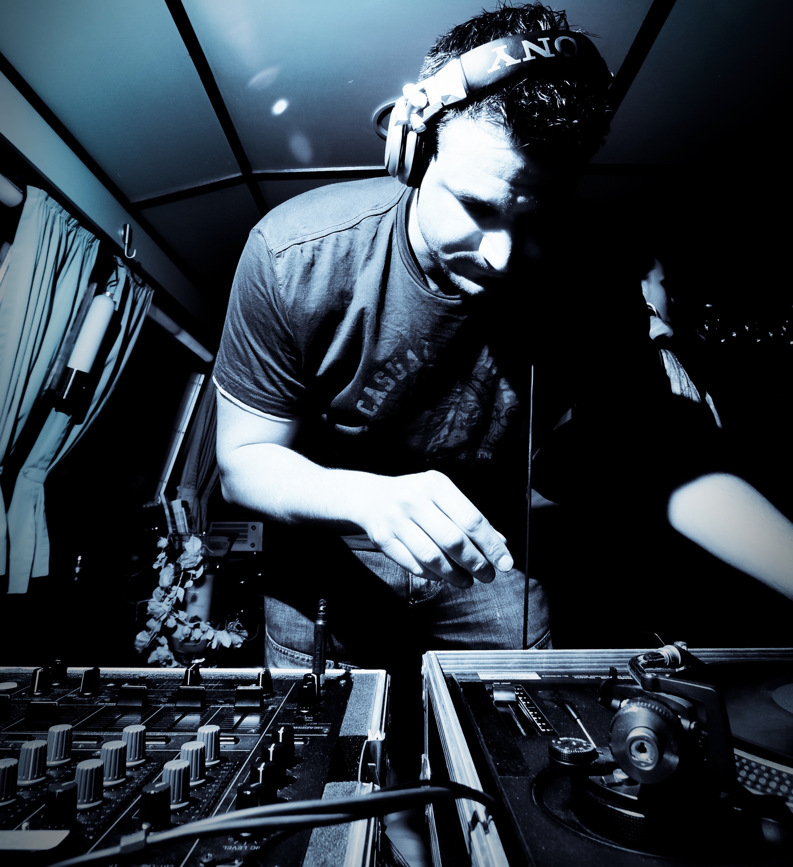 DJ Thomson